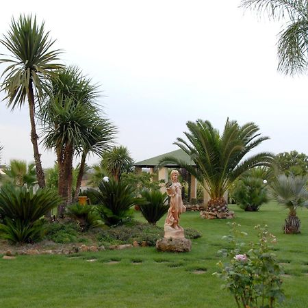 Masseria Grottella Аветрана Екстериор снимка