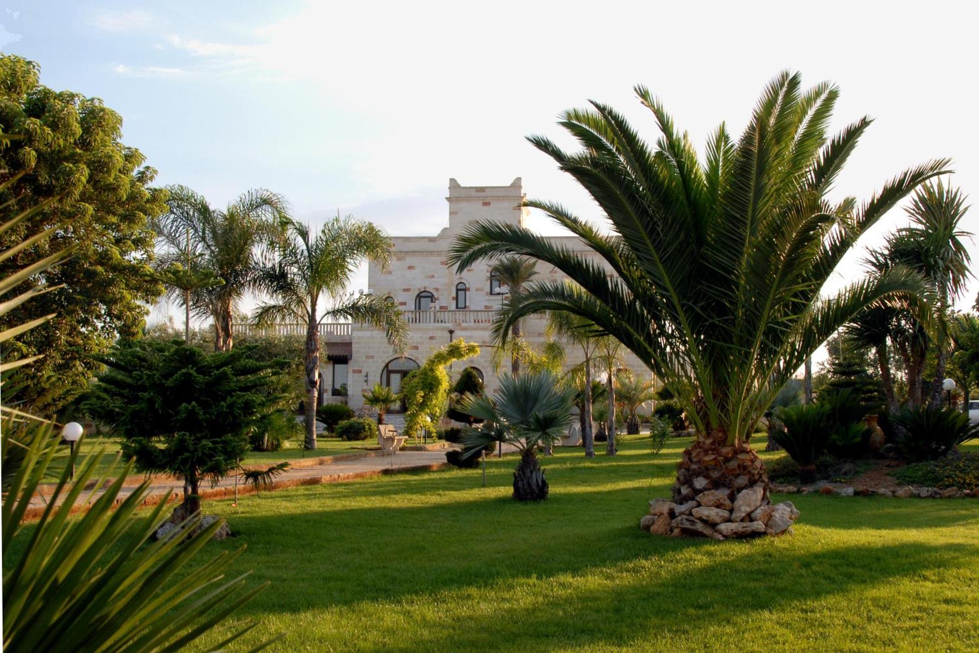 Masseria Grottella Аветрана Екстериор снимка