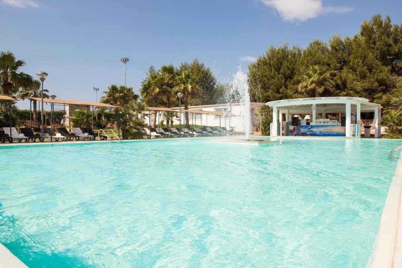 Masseria Grottella Hotel Аветрана Екстериор снимка